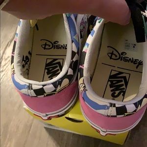 Vans Shoes - Disney Vans Mickey Retro Old Skool 80’s Suede Vans Shoes - Disney Vans Mickey Retro Old Skool 80’s Suede